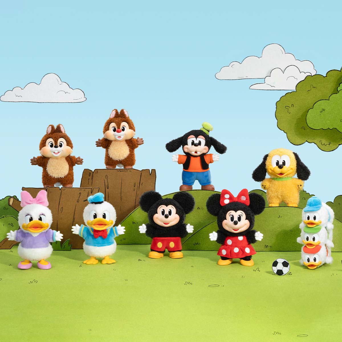 POP MART: Mickey Family Cute Together Keychain - 1 Blind Box