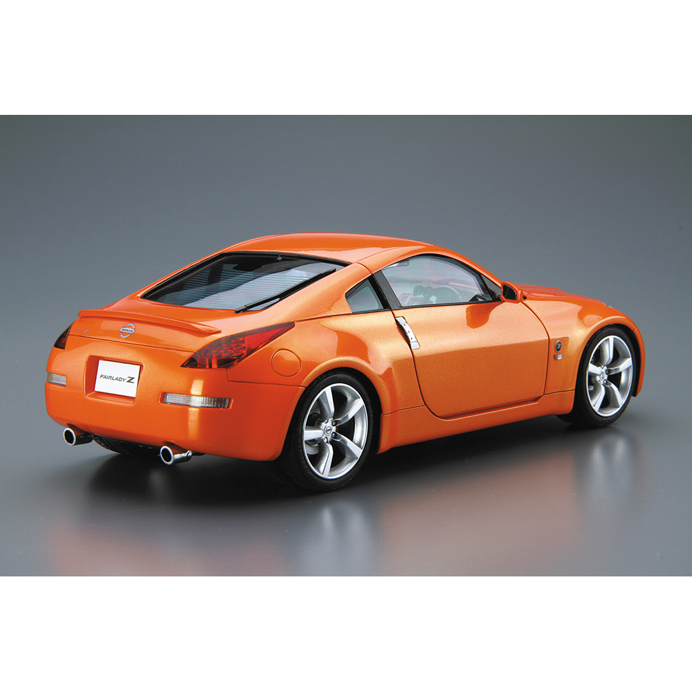 Aoshima: 1/24 Nissan Z33 FairladyZ Version ST '07 Scale Model Kit #33