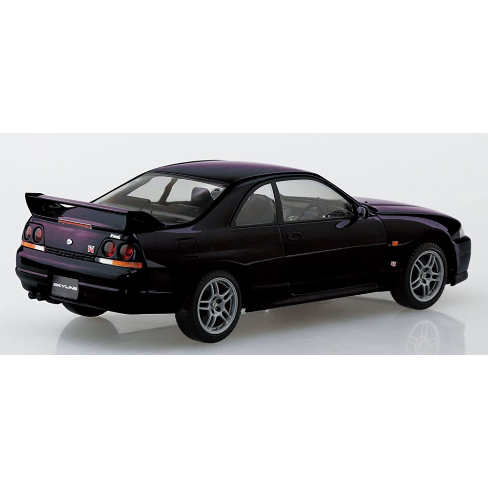 Aoshima: 1/32 Snap Kit Nissan R33 Skyline GT-R (Midnight Purple) Scale Model Kit #15-A