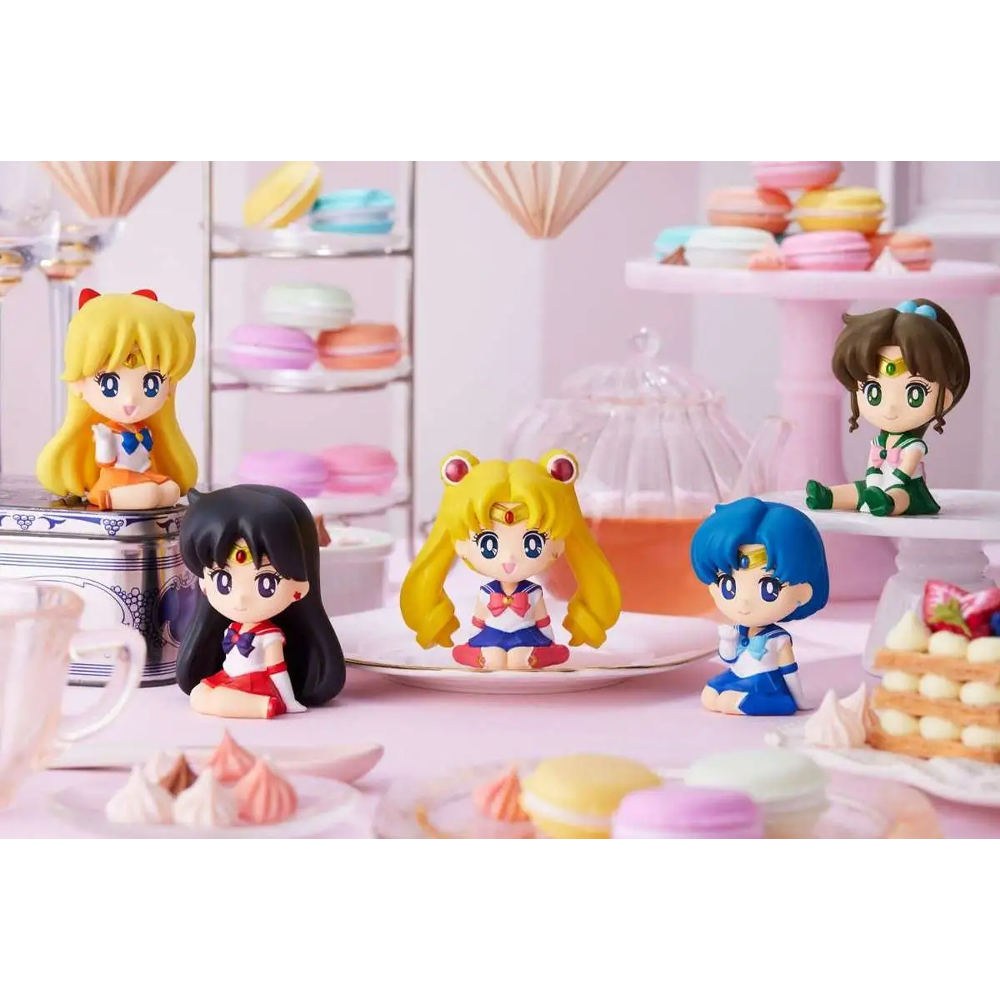Bandai Shokugan: Sailor Moon - Relaxing Mascot (1 Blind Box Figure)