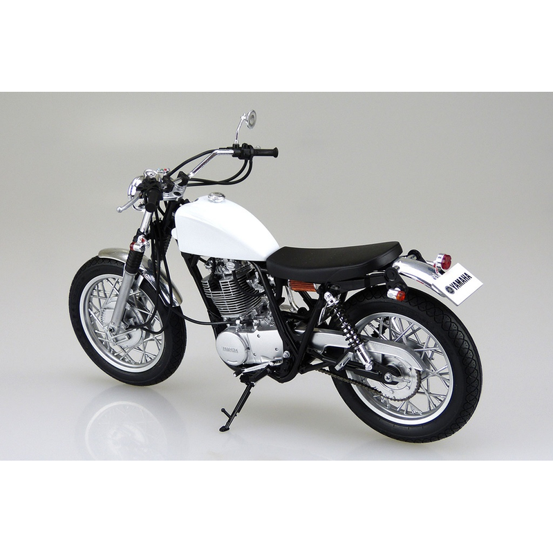 Aoshima: 1/12 Yamaha SR400S With Custom Parts Scale Model Kit