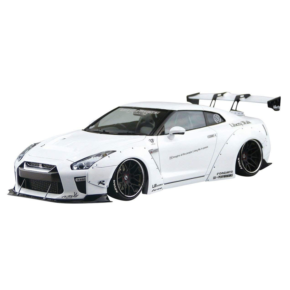 Aoshima: 1/24 LB-Works R35 GT-R Type 1.5 Scale Model Kit #11