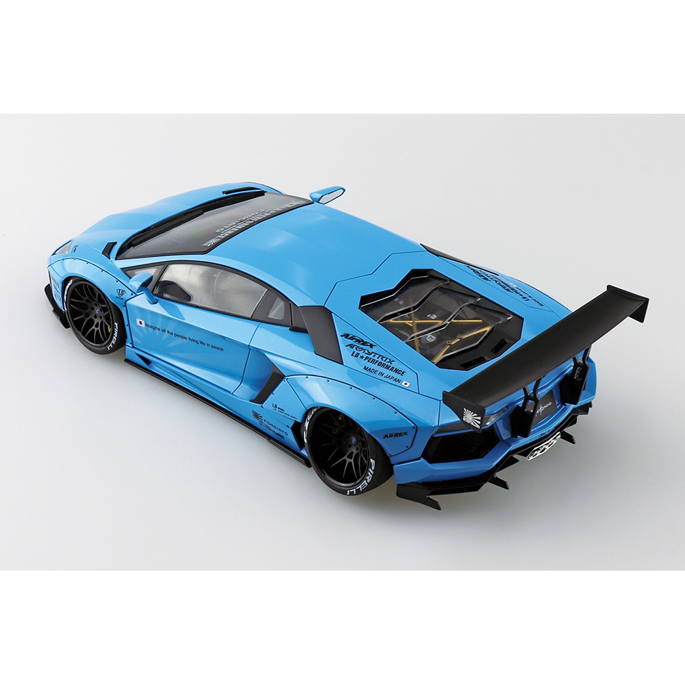 Aoshima: 1/24 LB-Works Lamborghini Aventador Ver. 1 Scale Model Kit #17