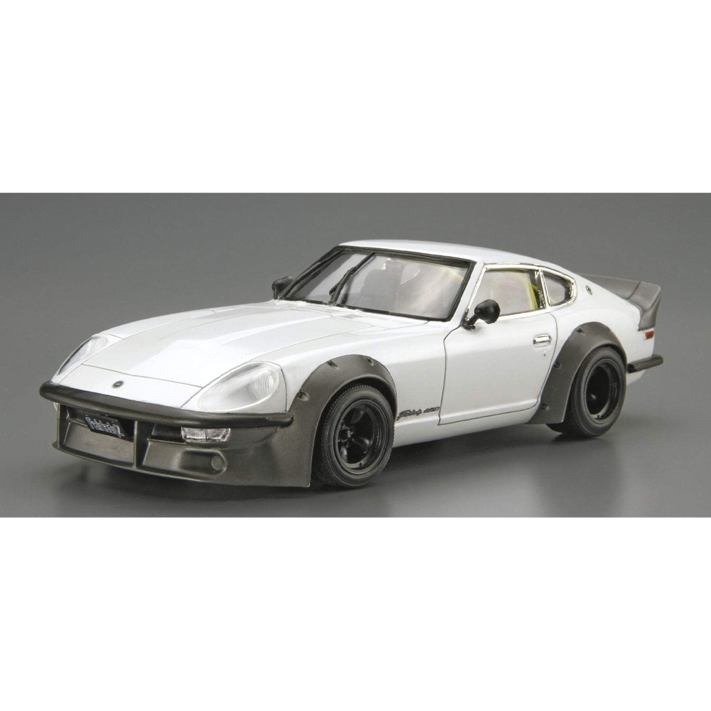 Aoshima: 1/24 NISSAN S30 Fairlady Z AERO CUSTOM Ver. 2 '75 Scale Model Kit #128