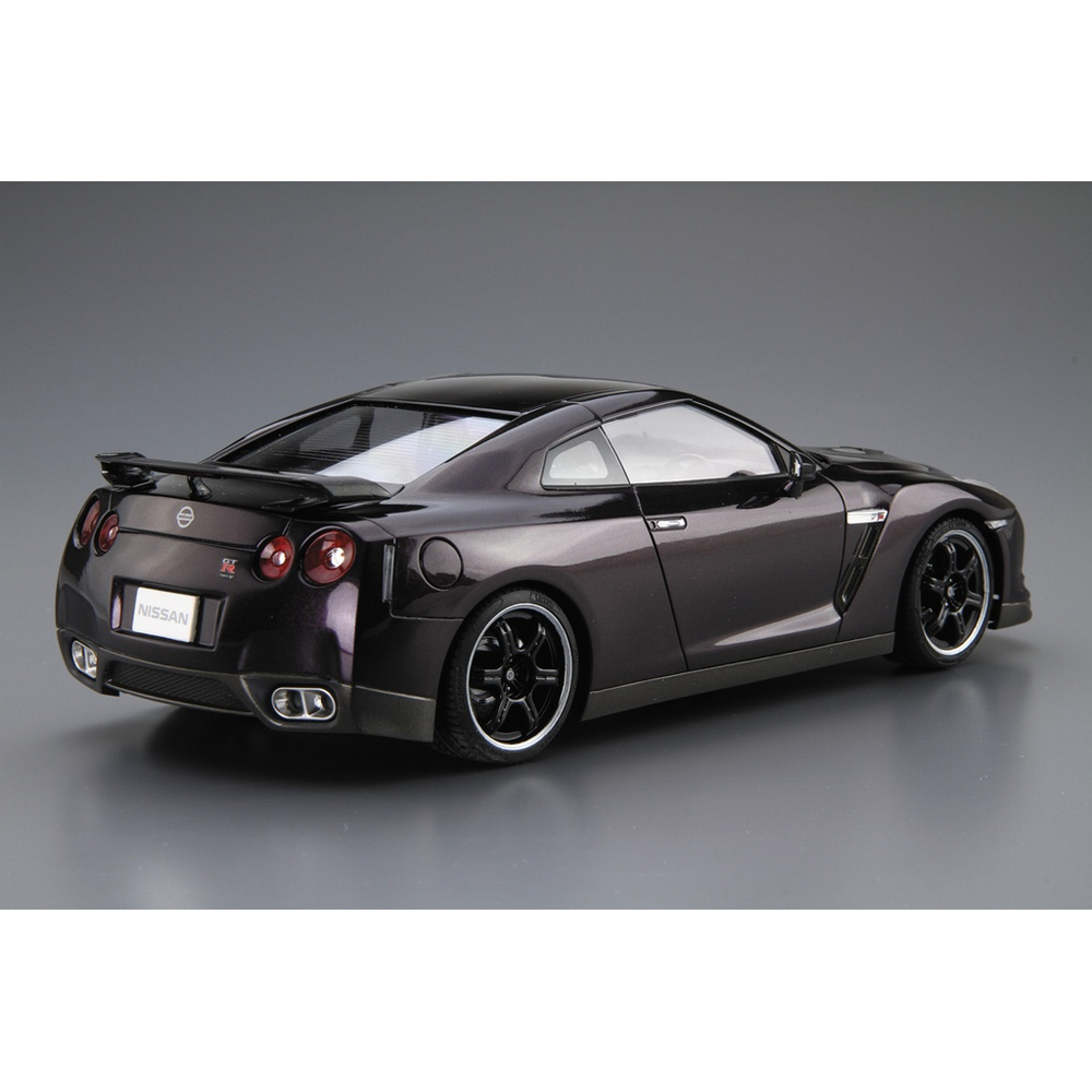 Aoshima: 1/24 NISSAN R35 GT-R Spec-V '09 Scale Model Kit #35