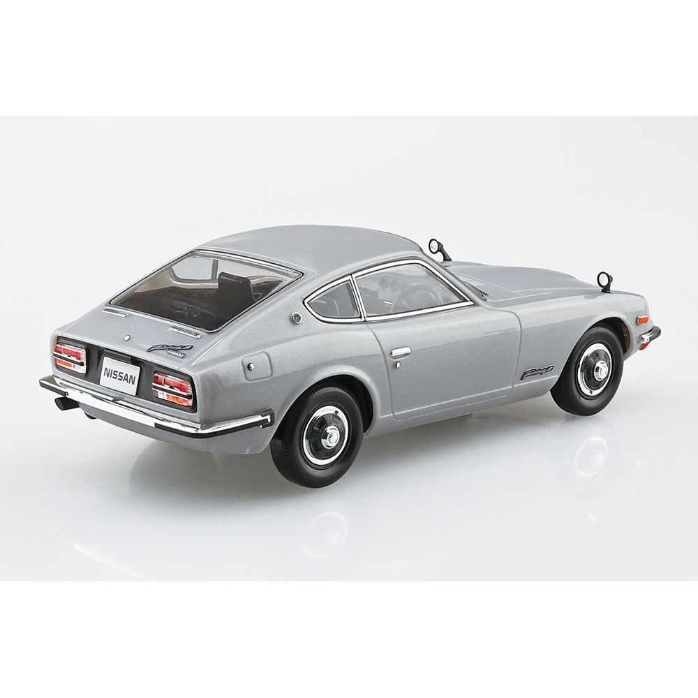 Aoshima: 1/32 The Snap Kit Nissan S30 FAIRLADY Z (Silver) Scale Model Kit #13-D