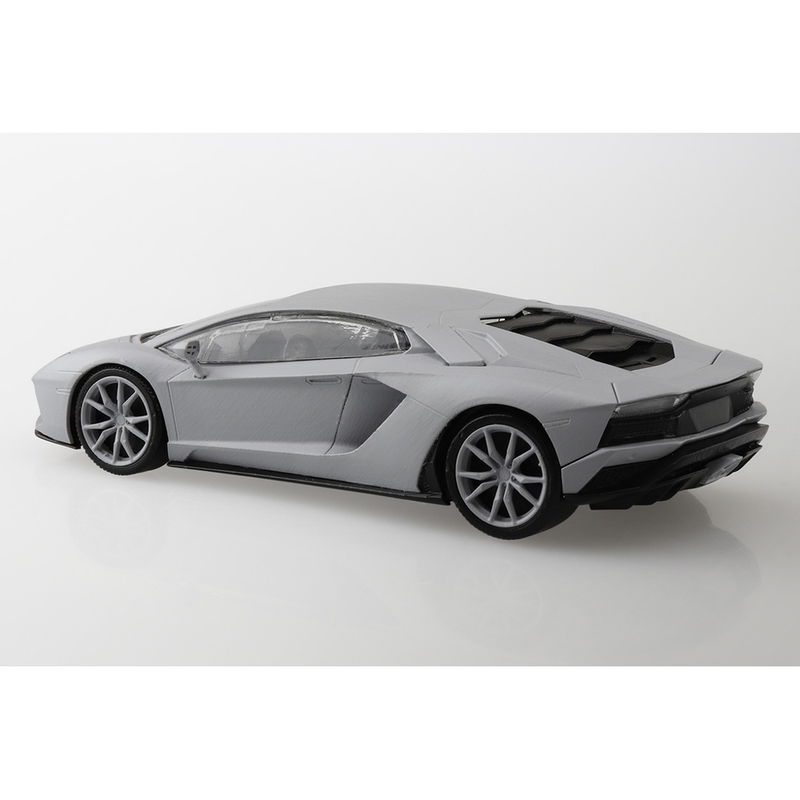 Aoshima: 1/32 Lamborghini Aventador S (Pearl White) Scale Model Kit