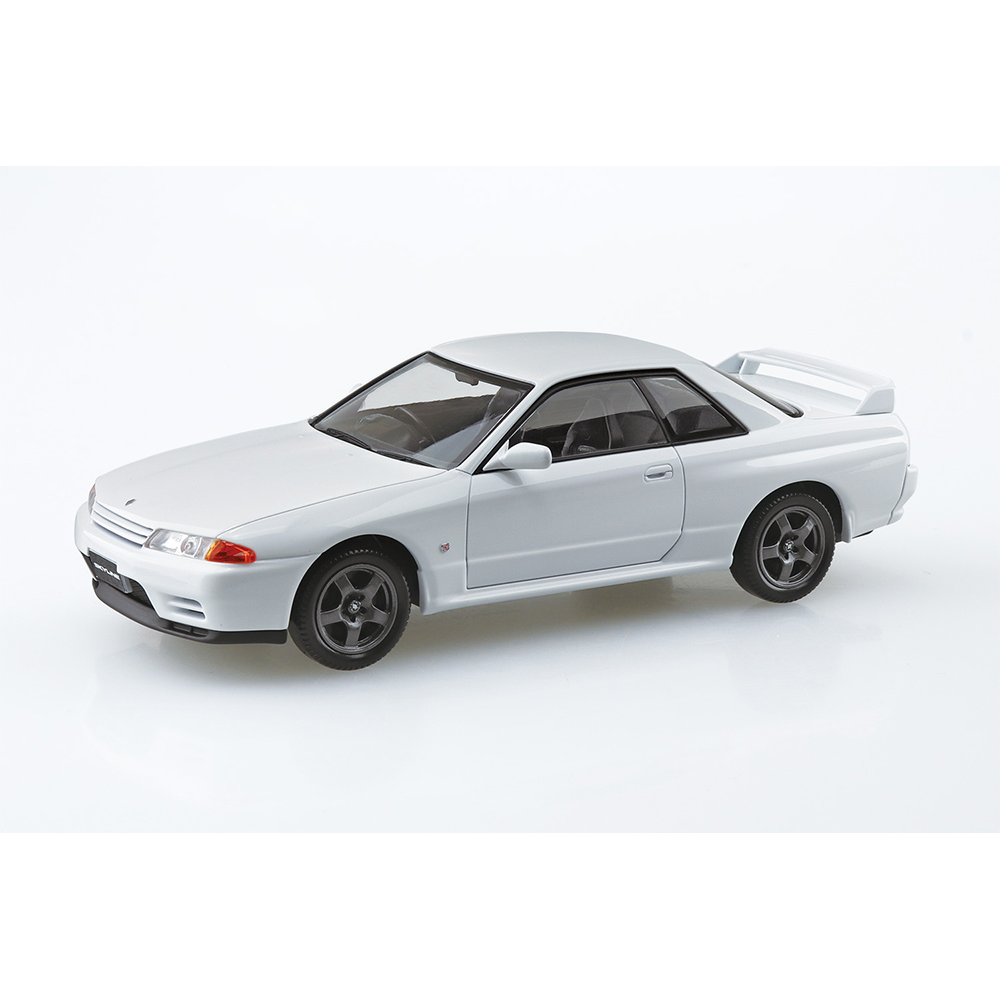 Aoshima: 1/32 The Snap Kit Nissan R32 Skyline GT-R (Crystal White) Scale Model Kit #14-B