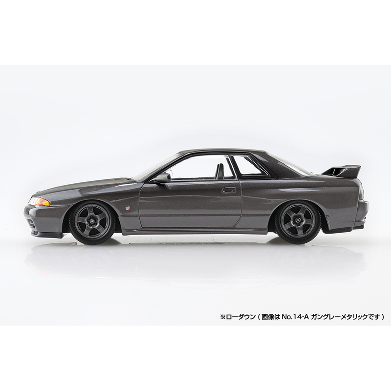 Aoshima: 1/32 The Snap Kit Nissan R32 Skyline GT-R (Black Pearl Metallic) Scale Model Kit