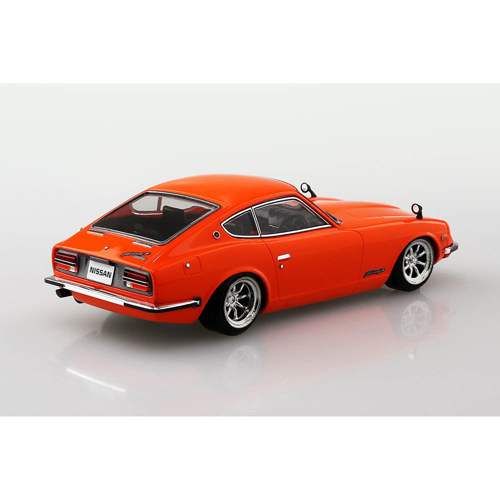 Aoshima: 1/32 The Snap Kit Nissan S30 Fairlady Z Custom Wheel (Orange) Scale Model Kit #13-SP3