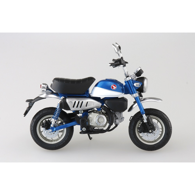 Aoshima: 1/12 Scale Honda Monkey 125 (Pearl Glittering Blue) Diecast Motorcycle