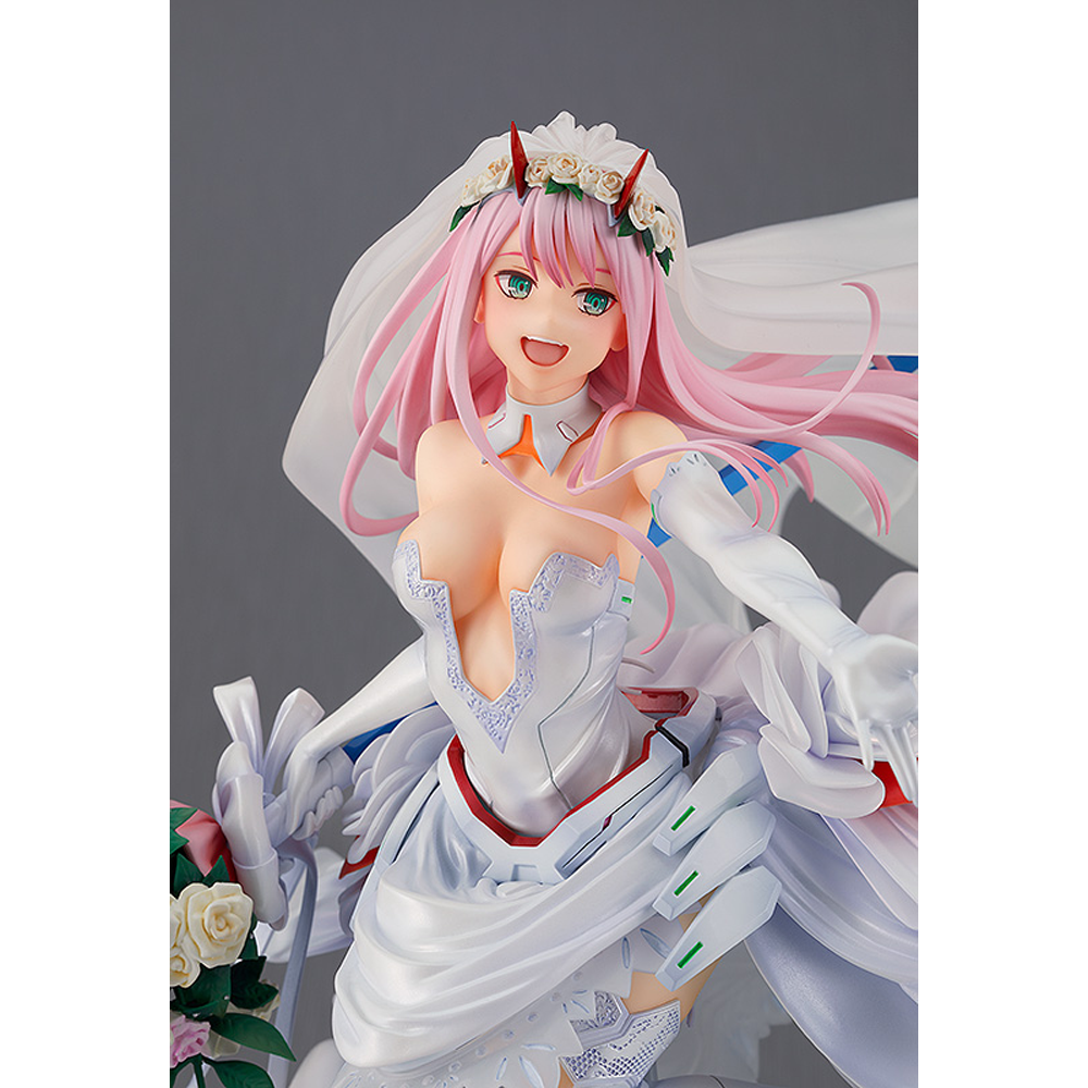 Good Smile Company: Darling in the Franxx - Zero Two (For My Darling) 1/7 Scale Figure with XX Memorial Board