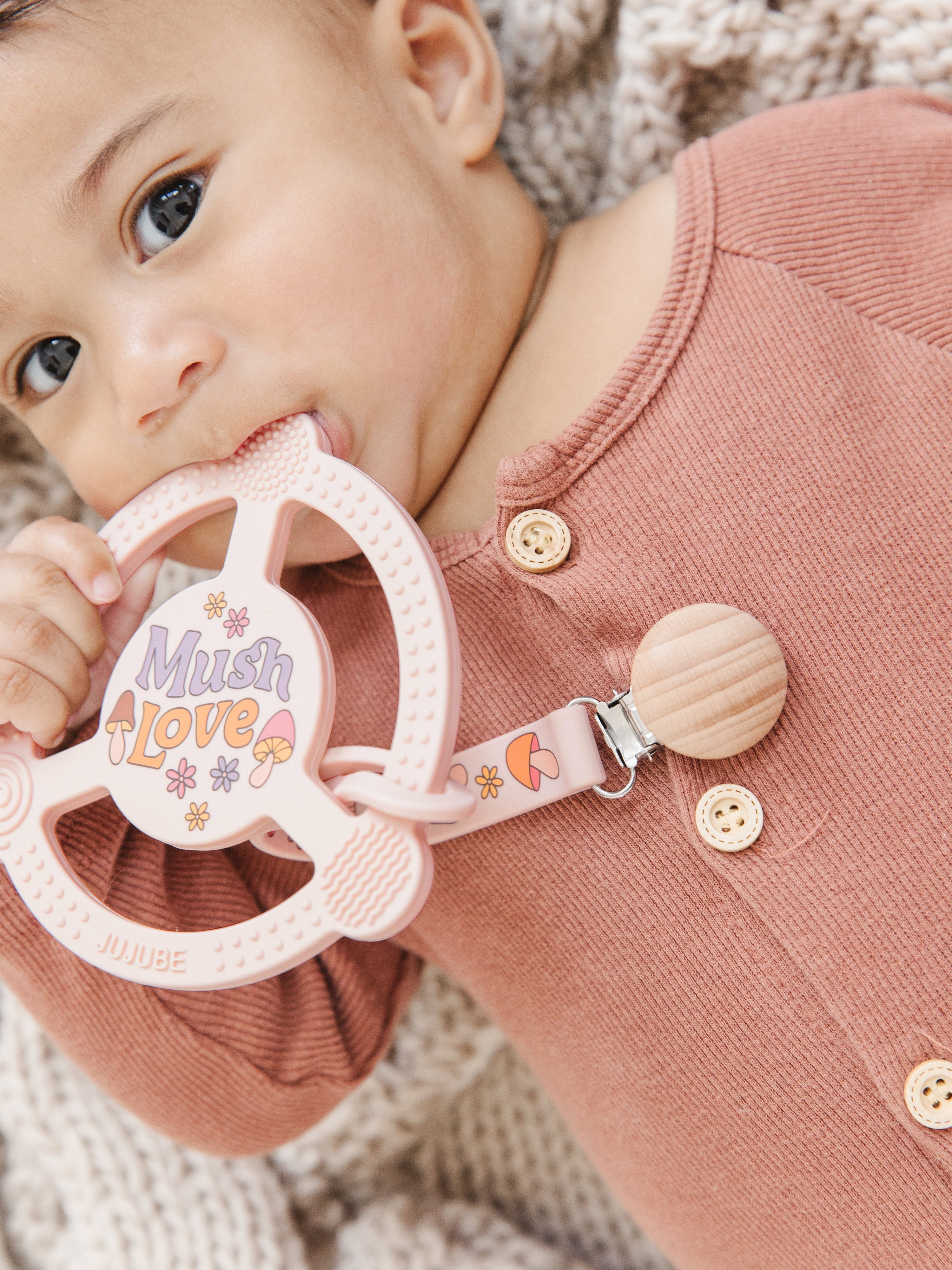 Silicone Teether Ring & Detachable Clip - Mushy Love