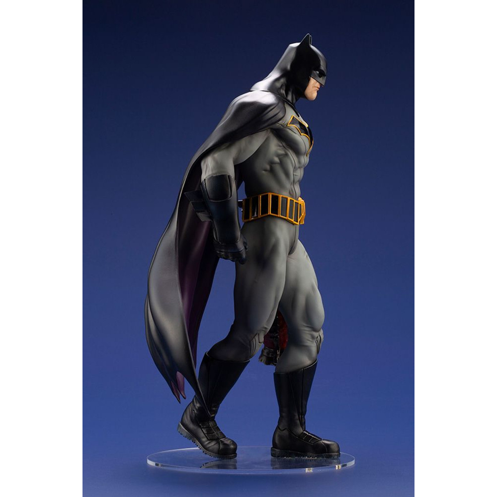 KOTOBUKIYA ARTFX J: Batman: Last Knight on Earth - Batman 1/6 Scale Figure