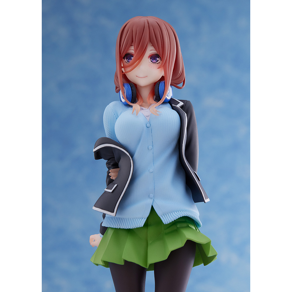 Taito: The Quintessential Quintuplets - Nakano Miku (Uniform Ver.) Renewal Coreful Prize Figure