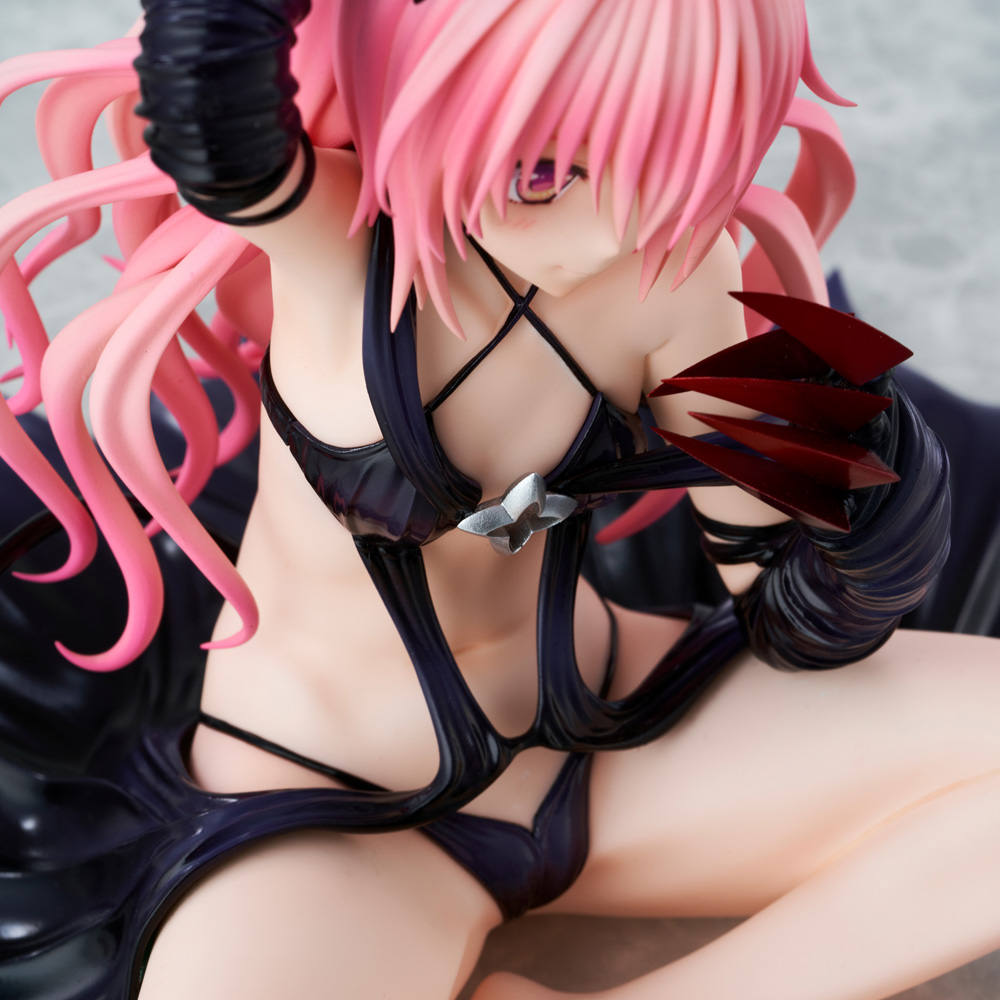 Union Creative: To Love-Ru Darkness - Nana Astar Deviluke (Darkness Ver.) 1/6 Scale Figure