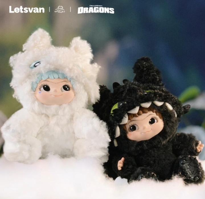 HereToy: WAKUKU Light Fury Plush Hang Tag