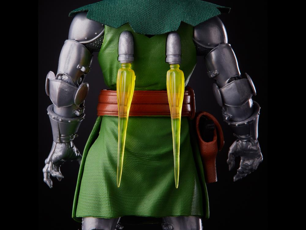 Fantastic Four Marvel Legends - Doctor Doom 6-Inch Exclusive Action Figure