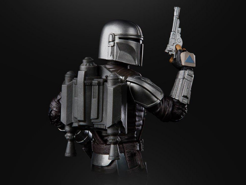 Star Wars: The Black Series - The Mandalorian (Beskar Armor) (The Mandalorian) 6-Inch Action Figure