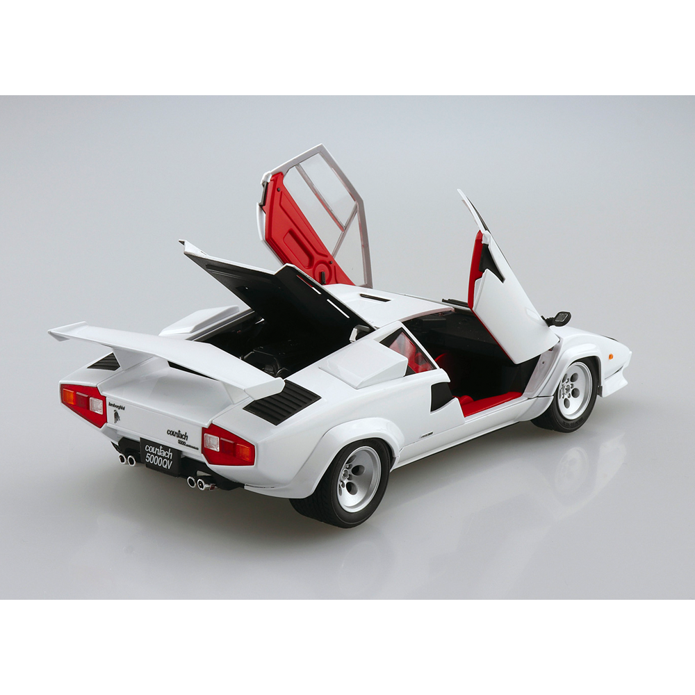 Aoshima: Initial D - 85' Lamborghini Countach 5000QV 1/32 Scale Model Kit #9