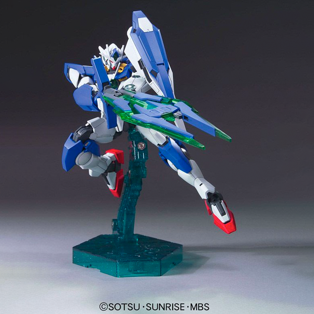 Bandai Spirits: Gundam 00 - HG 1/144 00 Qan[T] Model Kit #66