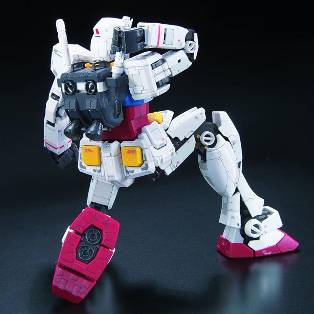 Bandai Spirits: Mobile Suit Gundam - RG 1/144 RX-78-2 Gundam Model Kit