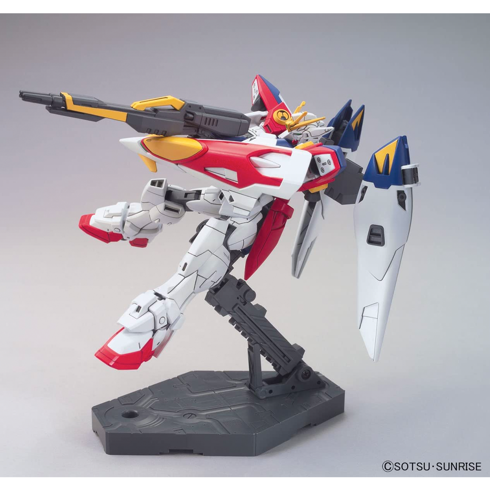 Bandai Spirits: Gundam Wing - HGAC 1/144 Wing Gundam Zero Model Kit #174