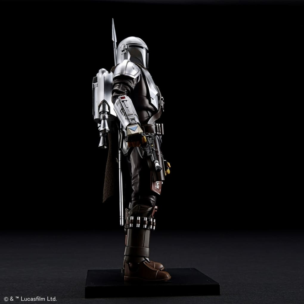 Bandai Spirits: Star Wars: Mandalorian - The Mandalorian Beskar Armor (Silver Coating Ver.) 1/12 Scale Model Kit