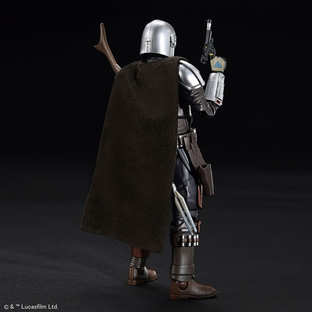 Bandai Spirits: Star Wars: Mandalorian - The Mandalorian Beskar Armor (Silver Coating Ver.) 1/12 Scale Model Kit