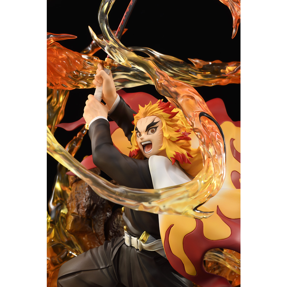 Bellfine: Demon Slayer: Kimetsu no Yaiba - Kyojuro Rengoku Battle Stance DX Ver 1/8 Scale Figure