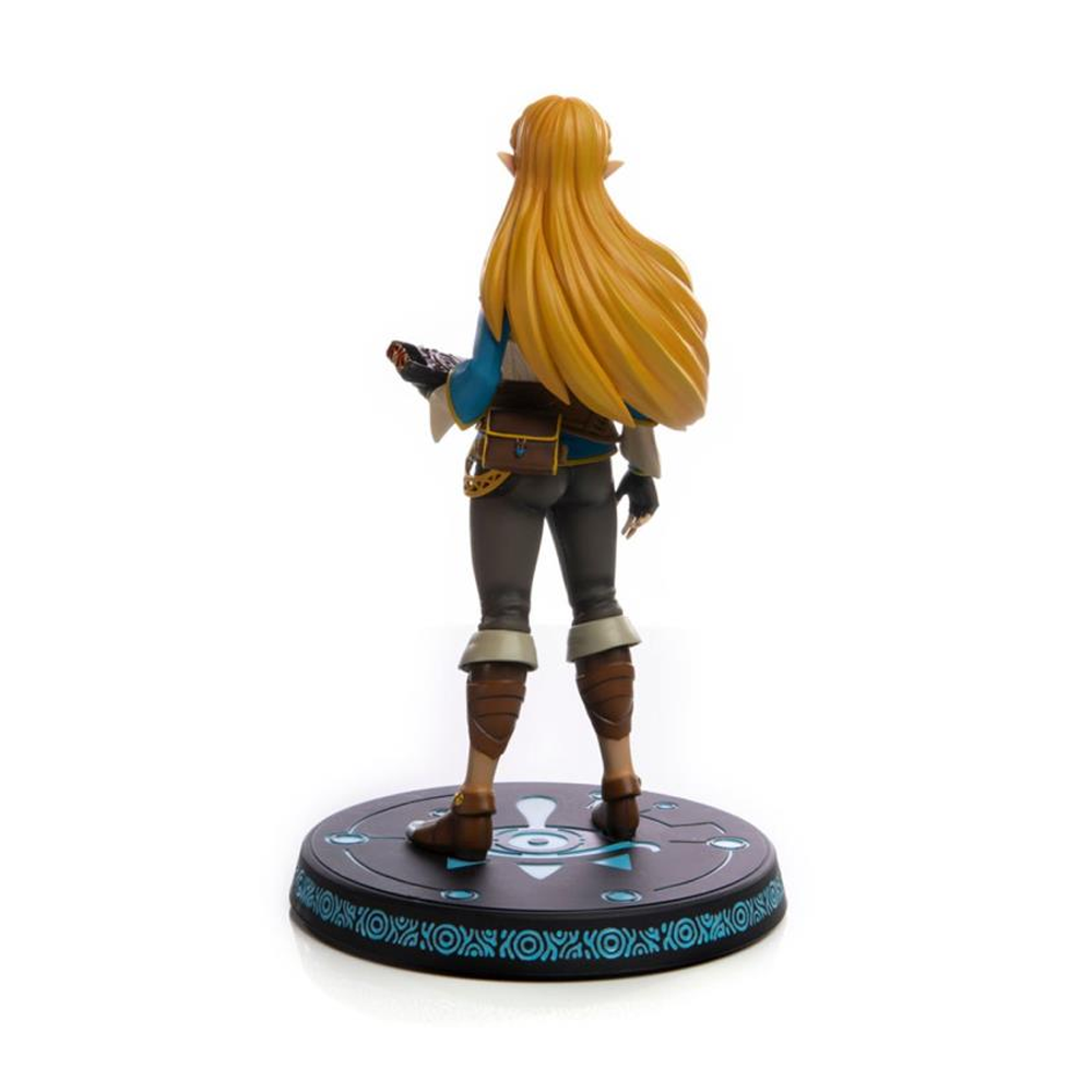 First 4 Figures: The Legend of Zelda: Breath of the Wild - Zelda Statue