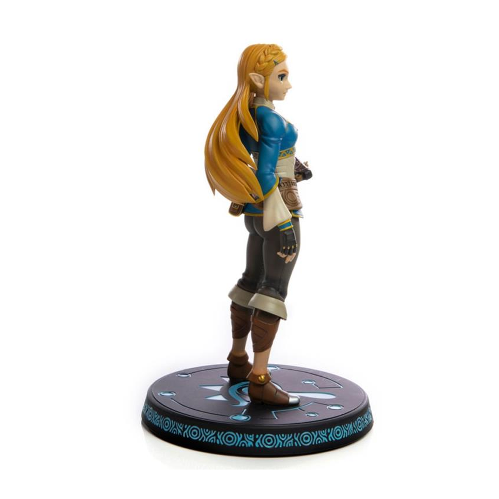 First 4 Figures: The Legend of Zelda: Breath of the Wild - Zelda Statue