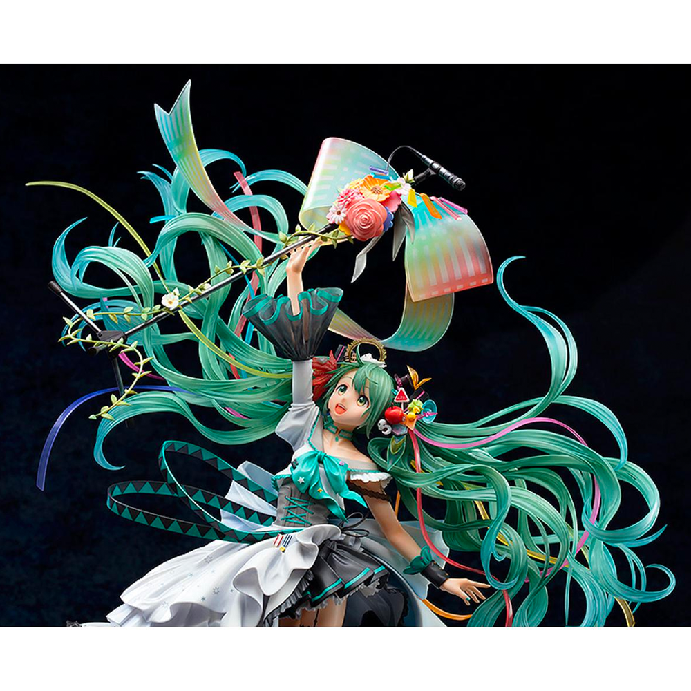 Good Smile Company: Character Vocal Series 01 - Hatsune Miku: Memorial Dress Version 1/7 Scale Figure