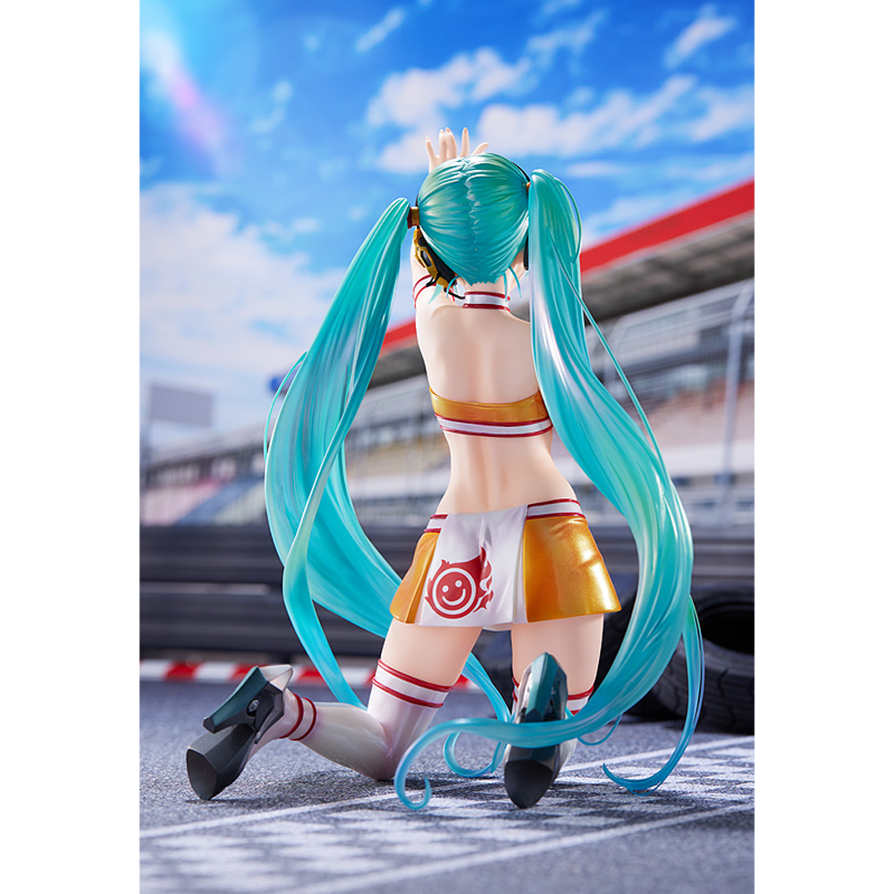 [PRE-ORDER] Max Factory: Vocaloid - GT Project Racing Miku (2010 Ver.) 1/7 Scale Figure