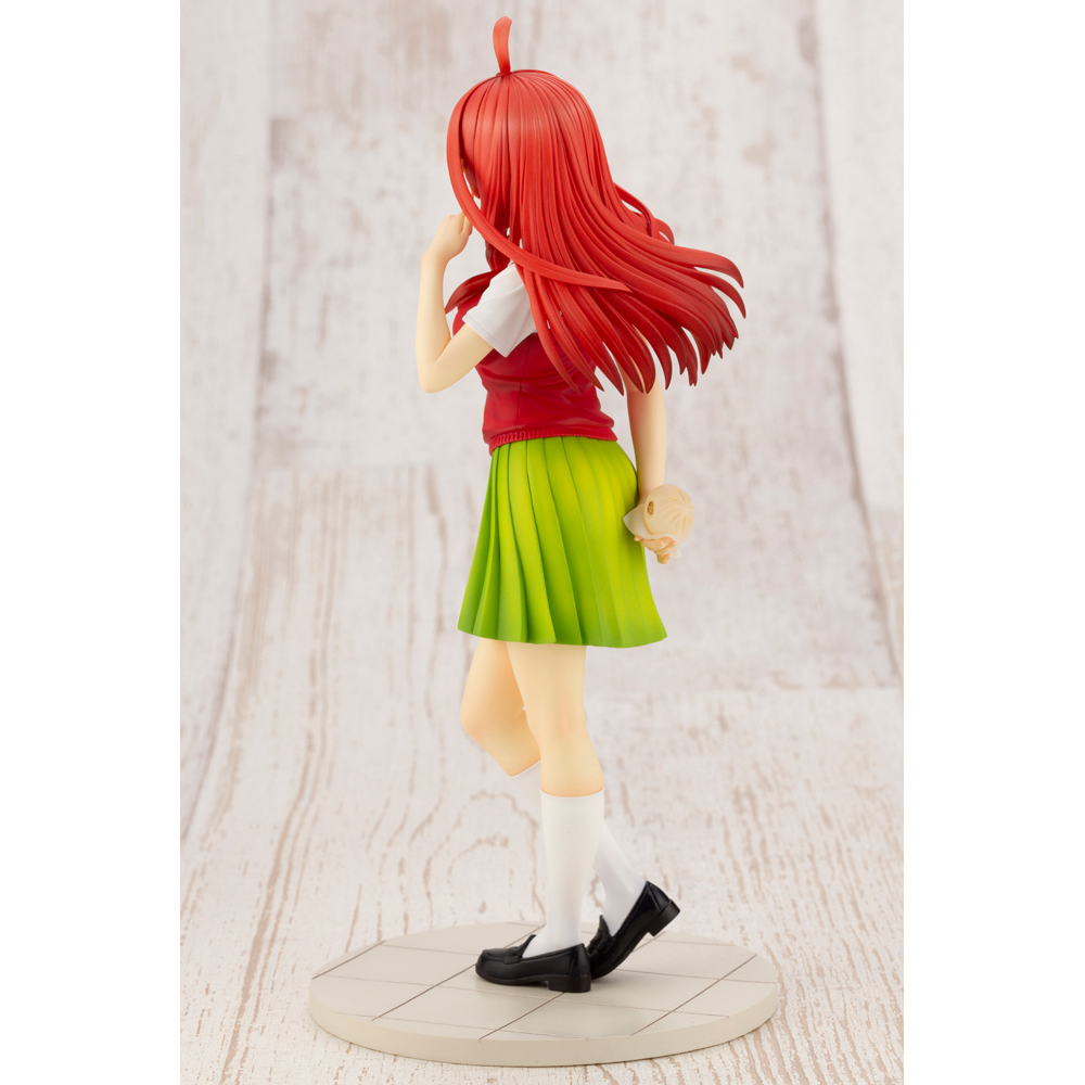 KOTOBUKIYA ARTFX J: The Quintessential Quintuplets - Itsuki Nakano 1/8 Scale Statue