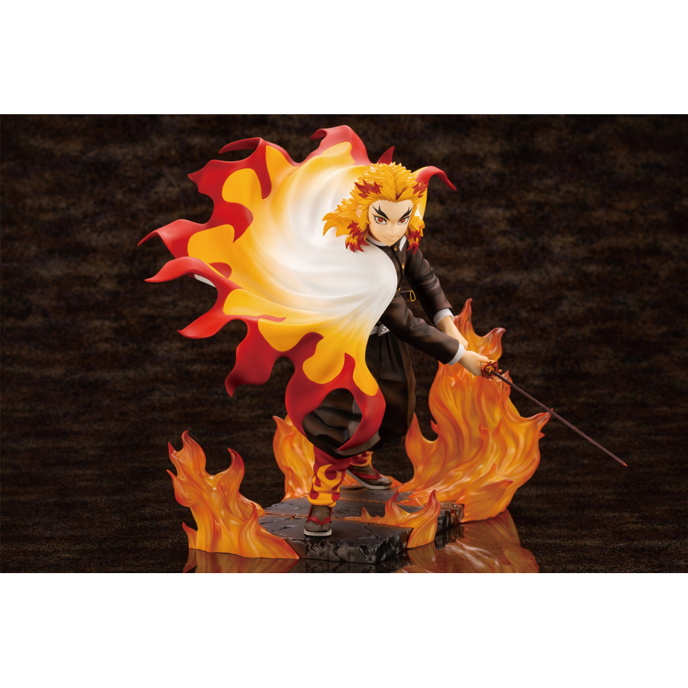 KOTOBUKIYA ARTFX J: Demon Slayer: Kimetsu no Yaiba - Kyojuro Rengoku