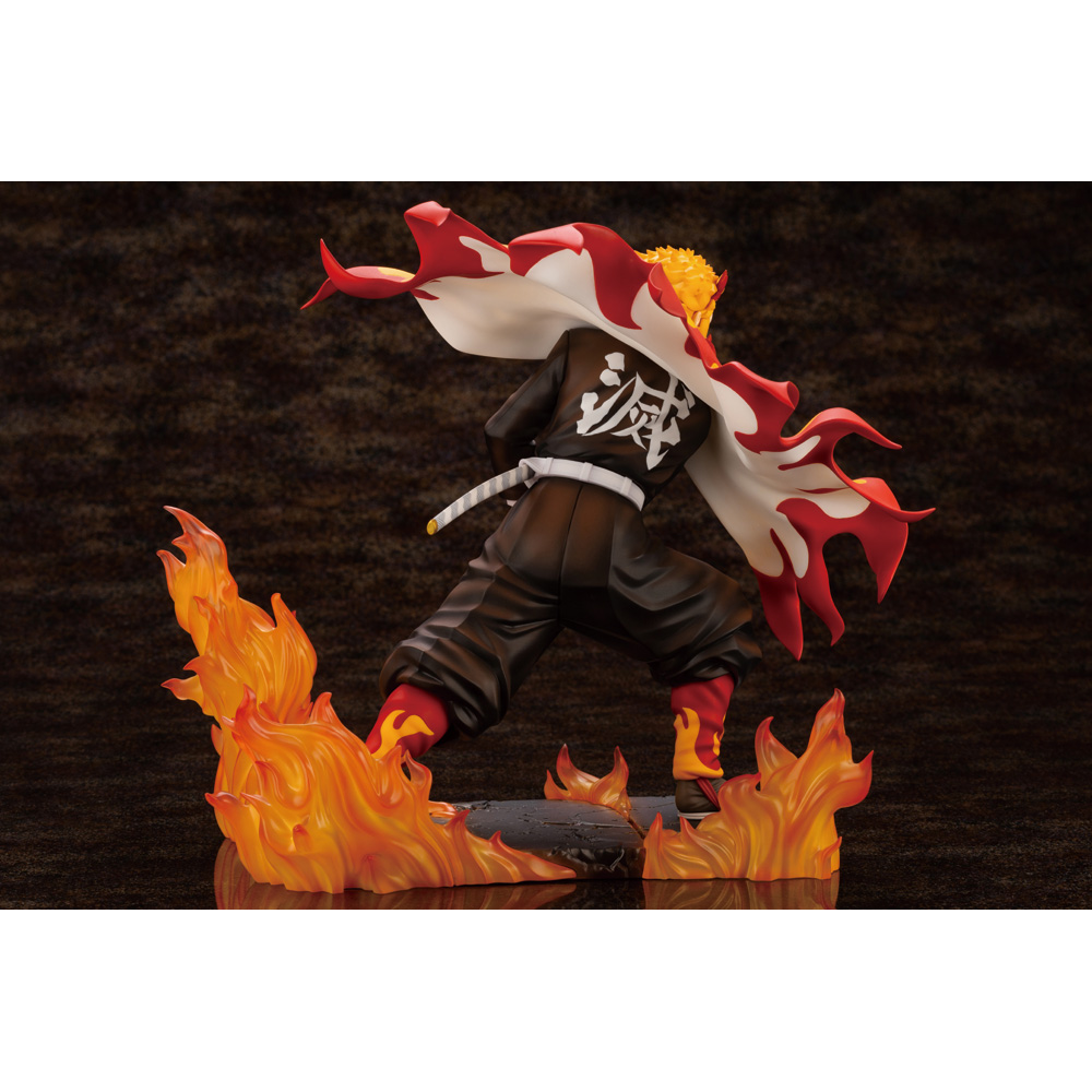 KOTOBUKIYA ARTFX J: Demon Slayer: Kimetsu no Yaiba - Kyojuro Rengoku