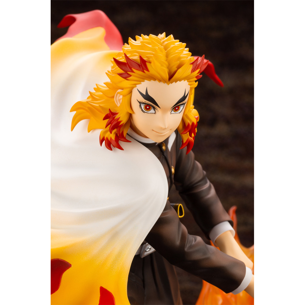 KOTOBUKIYA ARTFX J: Demon Slayer: Kimetsu no Yaiba - Kyojuro Rengoku