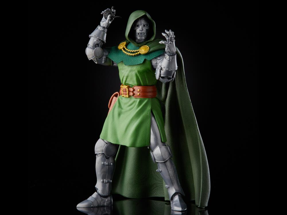 Fantastic Four Marvel Legends - Doctor Doom 6-Inch Exclusive Action Figure