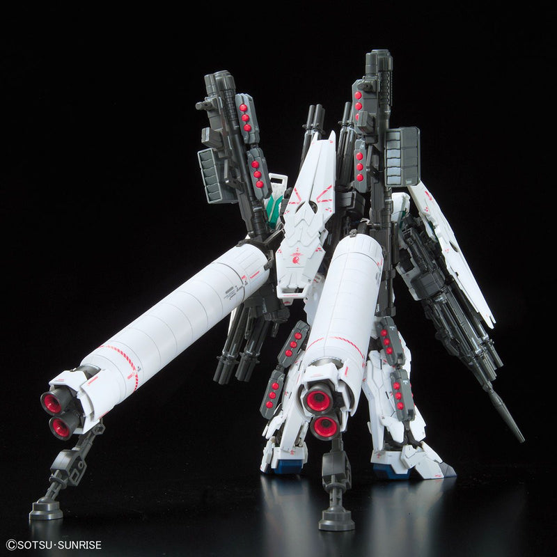 Bandai Hobby: Gundam UC - RG 1/144 Full Armor Unicorn Gundam Model Kit